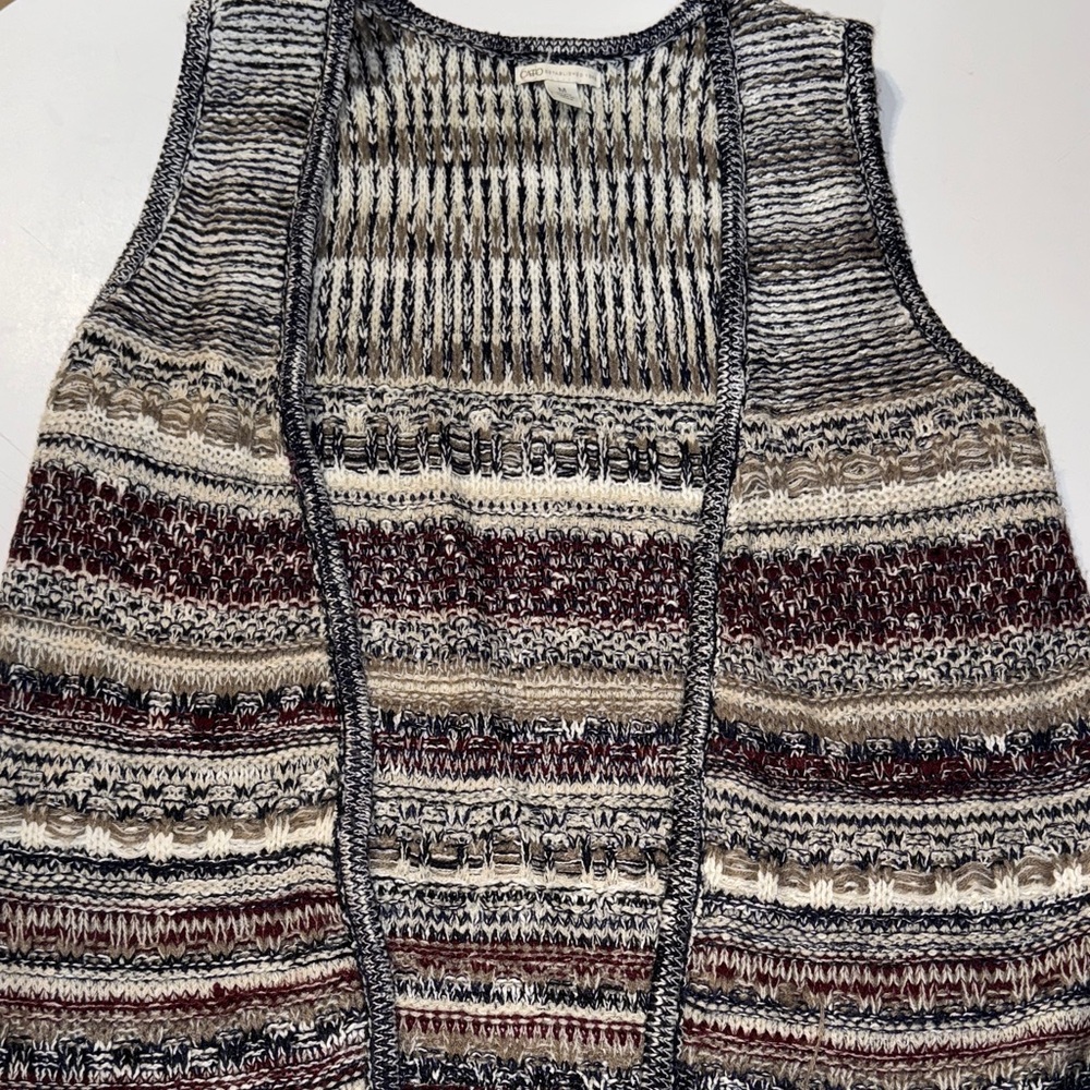 Cato Black and Cream Knit Cardigan Vest‎